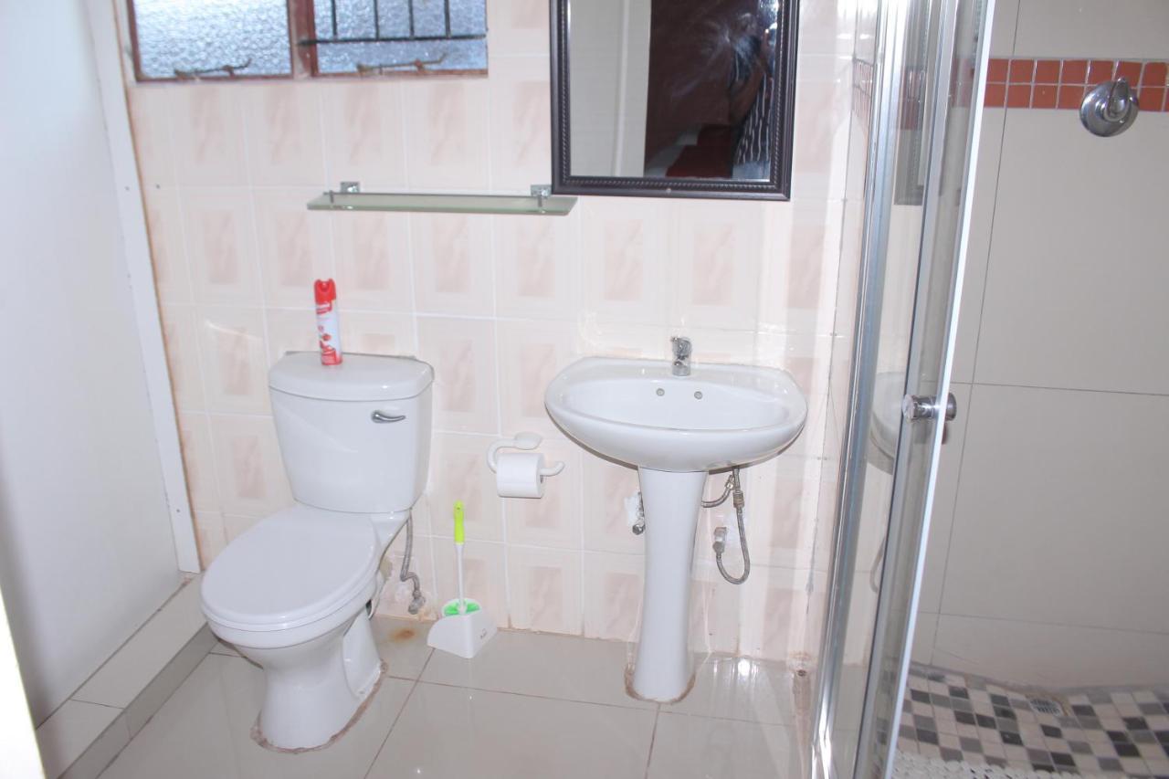 Global Guest House Касане Екстер'єр фото