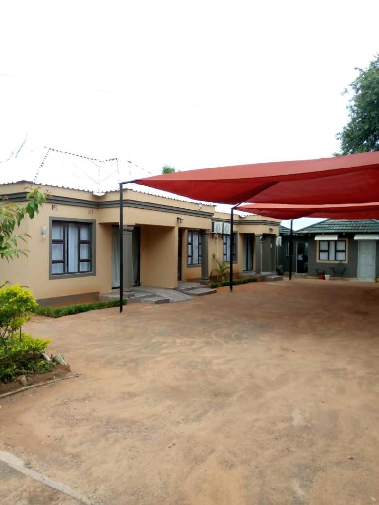 Global Guest House Касане Екстер'єр фото