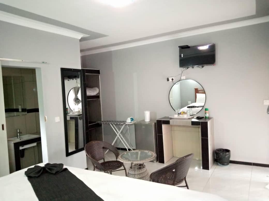 Global Guest House Касане Екстер'єр фото