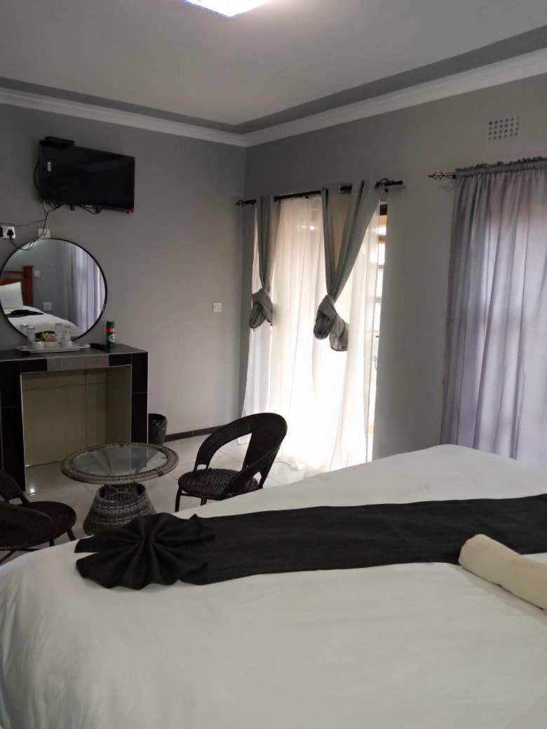 Global Guest House Касане Екстер'єр фото