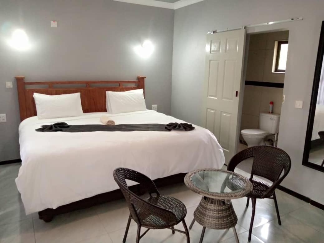 Global Guest House Касане Екстер'єр фото