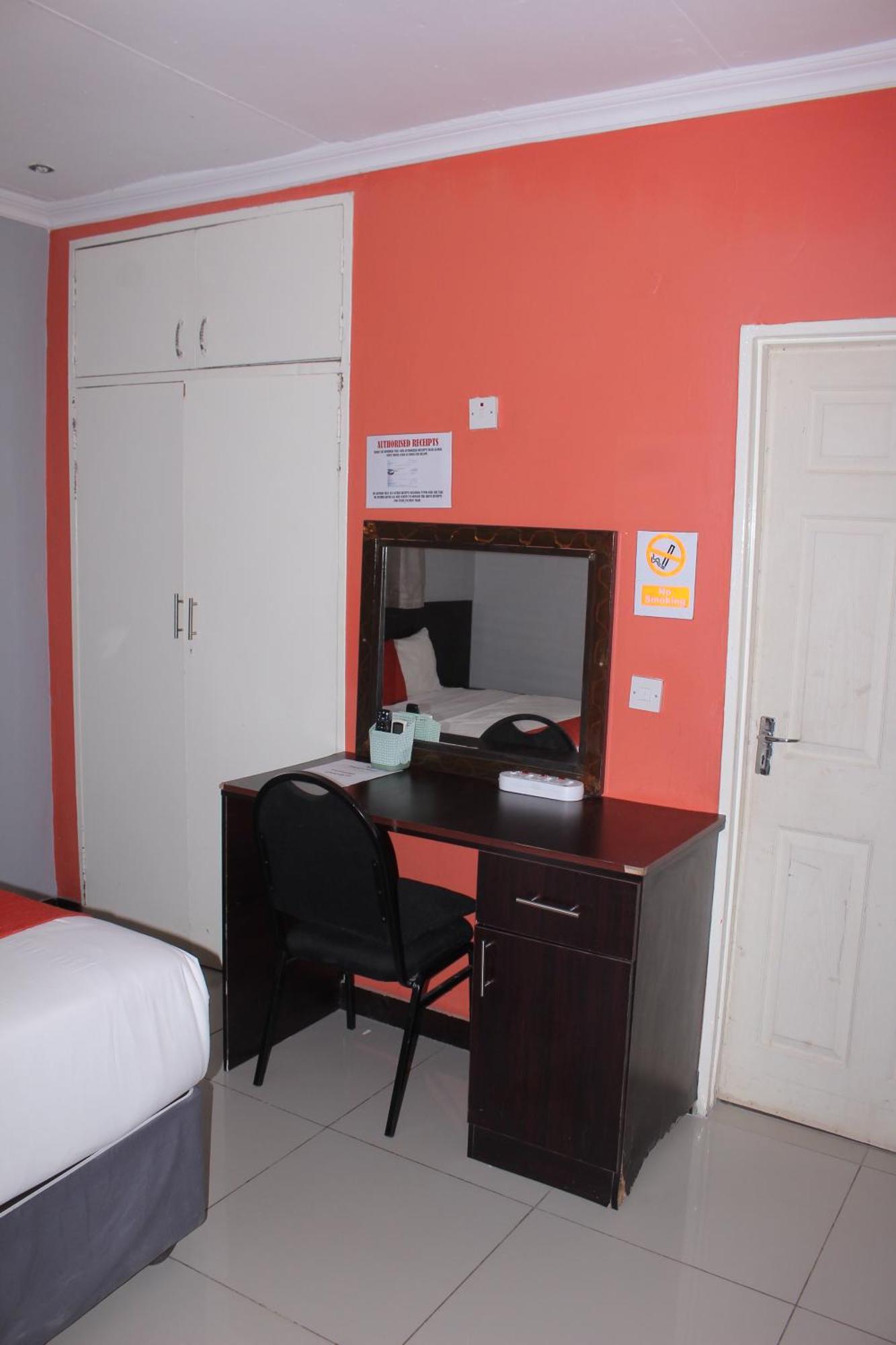 Global Guest House Касане Екстер'єр фото